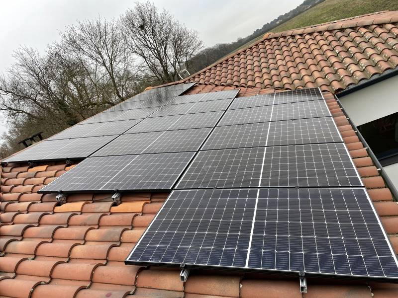 Est-ce qu'une installation photovoltaïque peut couvrir les besoins électriques de ma climatisation ?